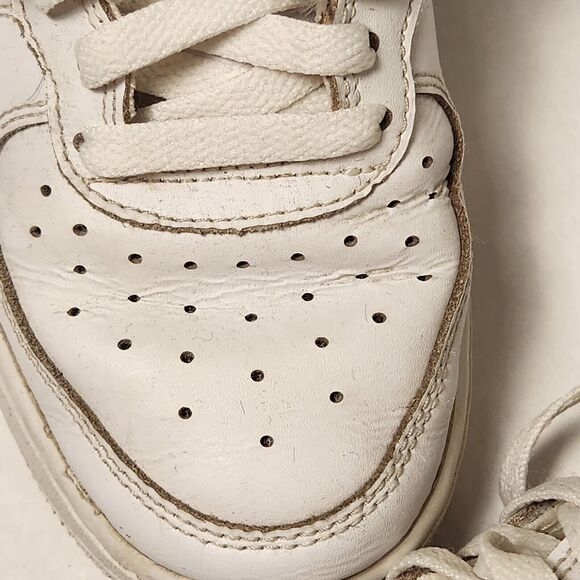 Nike DH2933-111 Air Force 1 GS Size 5Y Triple White Athletic Mid Top Sneakers - Picture 5 of 12